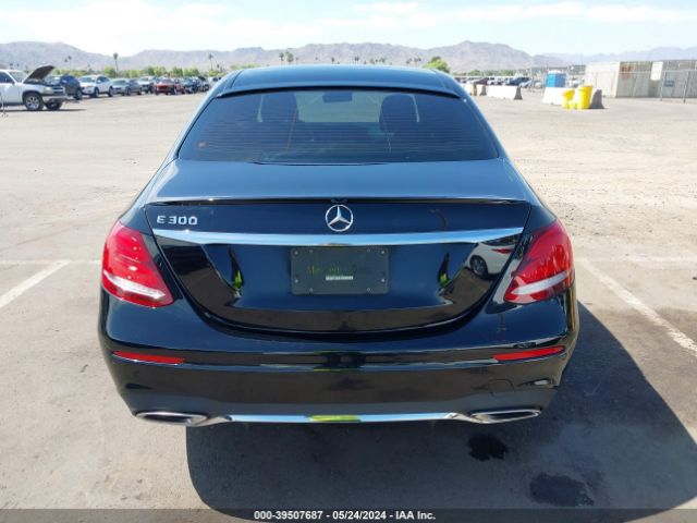 WDDZF4JB4KA552682 Mercedes-Benz E 300