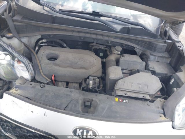 KNDPMCAC5J7446439 KIA Sportage Lx
