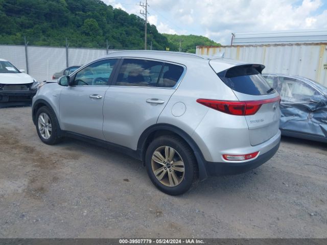 KNDPMCAC5J7446439 KIA Sportage Lx