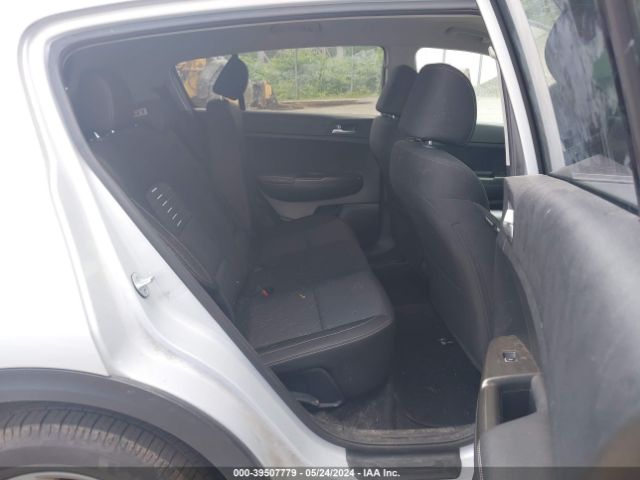 KNDPMCAC5J7446439 KIA Sportage Lx