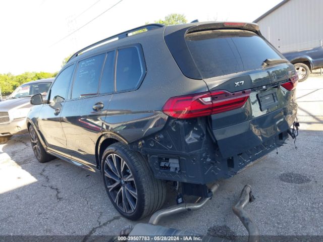 2021 BMW X7 5UXCX6C07M9F88585 Photo 2