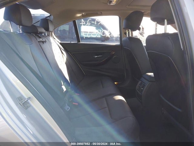 WBA8E5G54GNU19966 BMW 320i Xdrive
