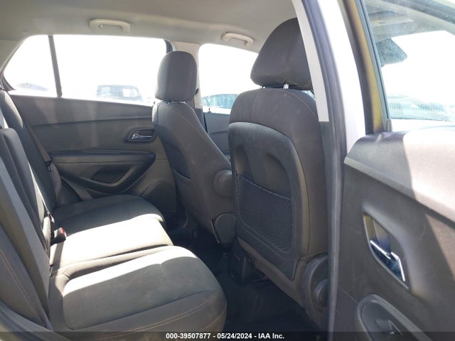 Chevrolet TRAX LS 2017 KL7CJKSB0HB231725 Image 8