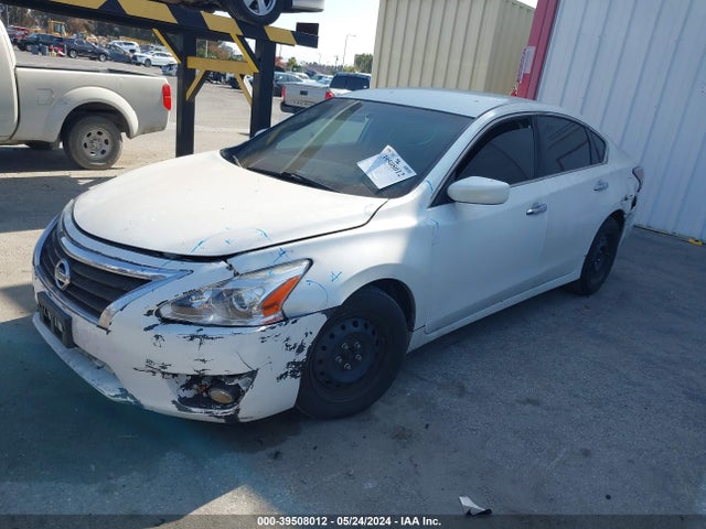 Nissan Altima 2.5 S 2014 1N4AL3AP4EC130223 Image 2
