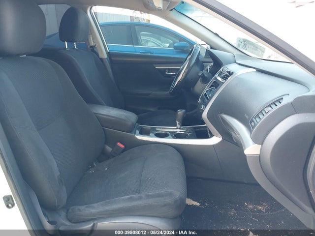 Nissan Altima 2.5 S 2014 1N4AL3AP4EC130223 Image 5