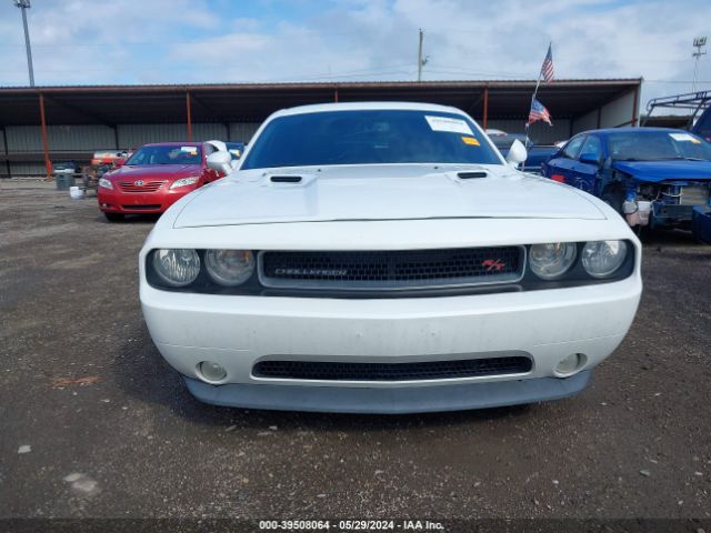 2C3CDYBT2EH103998 Dodge Challenger R/t Plus