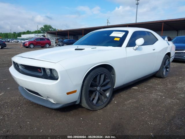 2C3CDYBT2EH103998 Dodge Challenger R/t Plus