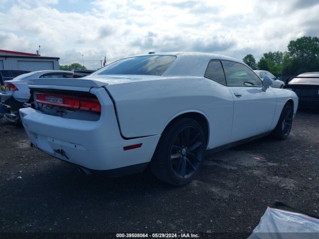 2C3CDYBT2EH103998 Dodge Challenger R/t Plus