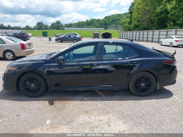 4T1T11AK2NU061944 Toyota Camry Se Nightshade Edition