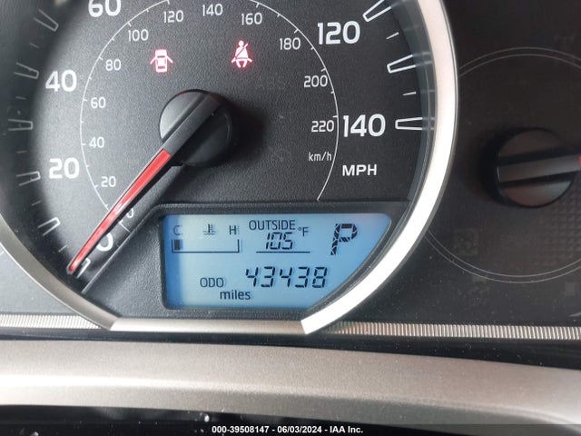 Toyota RAV4 LE 2015 JTMZFREV1FJ045983 Image 15