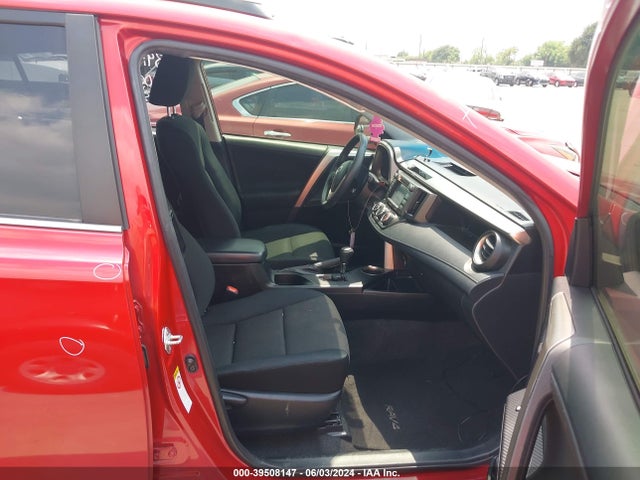 Toyota RAV4 LE 2015 JTMZFREV1FJ045983 Image 5