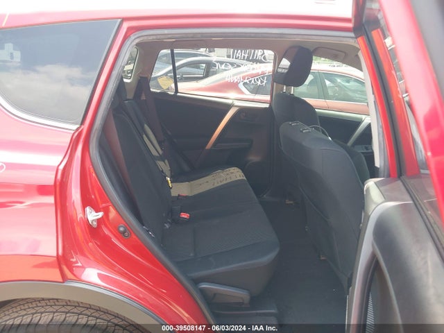 Toyota RAV4 LE 2015 JTMZFREV1FJ045983 Image 8