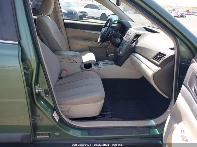 Subaru Outback 2.5i Premium 2014 4S4BRBCCXE3251982 Image 5