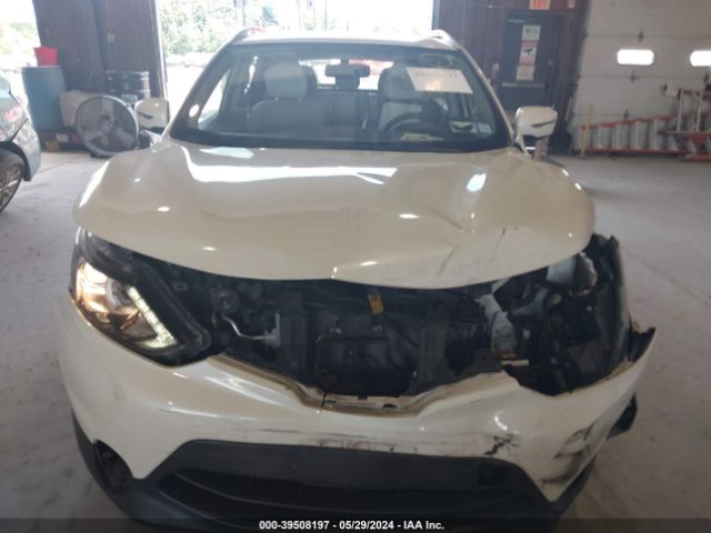 JN1BJ1CR2JW252792 Nissan Rogue Sport Sv