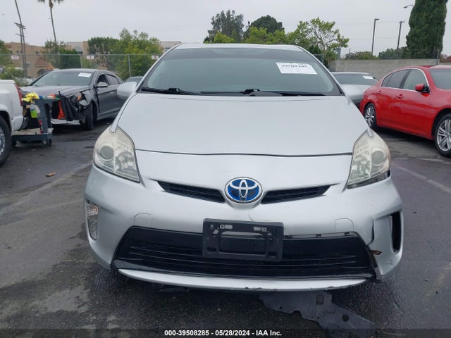 Toyota Prius Two 2015 JTDKN3DU2F0468930 Image 12
