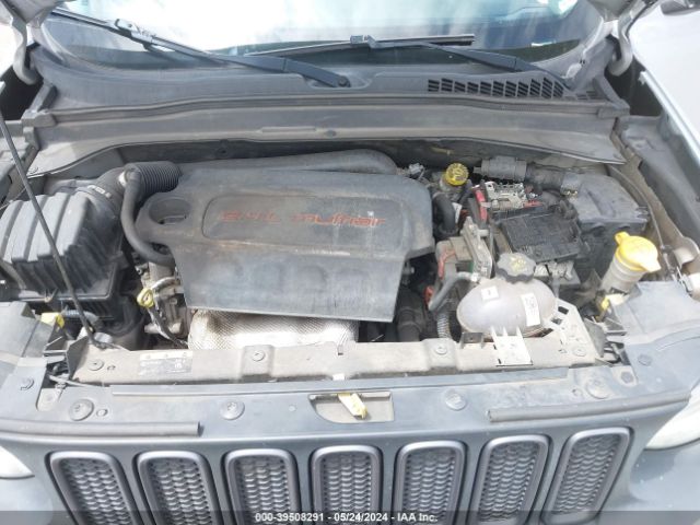ZACCJBCT9FPB79847 Jeep Renegade Trailhawk