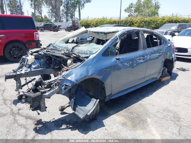 Toyota Corolla Hybrid Le 2021 JTDEAMDE5MJ014119 Image 2