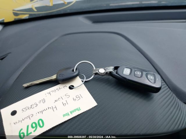 5NPD84LF7KH474499 Hyundai ELANTRA SEL