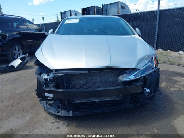 5NPD84LF7KH474499 Hyundai ELANTRA SEL