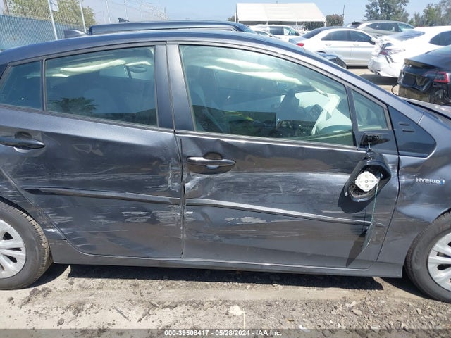 Toyota Prius Le 2020 JTDKARFU5L3105060 Image 13