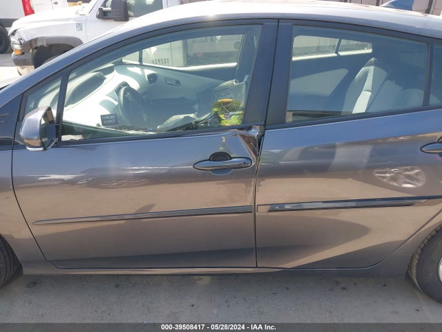 Toyota Prius Le 2020 JTDKARFU5L3105060 Image 14