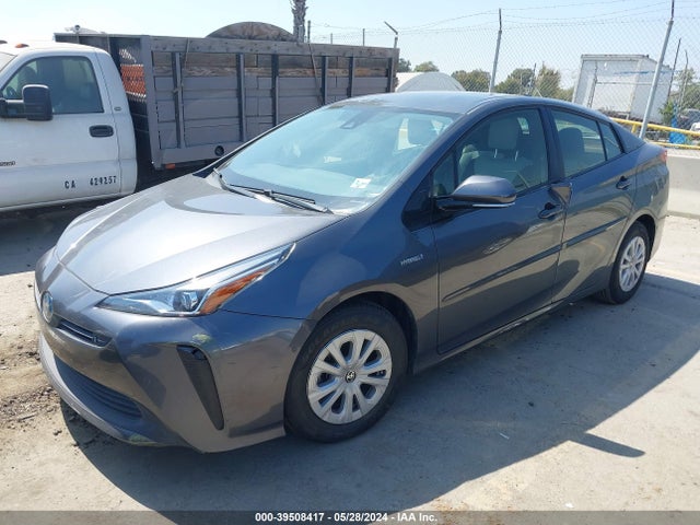 Toyota Prius Le 2020 JTDKARFU5L3105060 Image 2