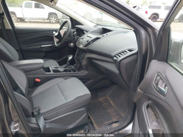 1FMCU0GD5JUD22844 Ford ESCAPE SE