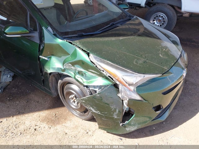 Toyota Prius Two 2016 JTDKBRFUXG3022842 Image 6