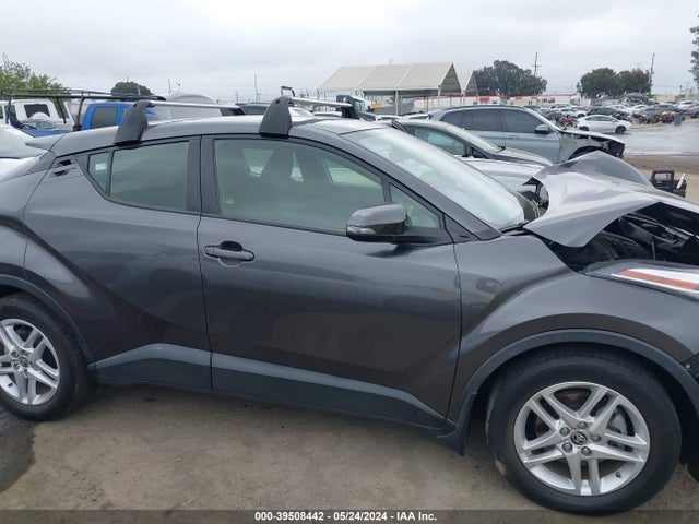 Toyota C-HR LE 2020 JTNKHMBX7L1091006 Image 13