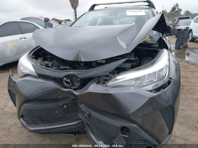 Toyota C-HR LE 2020 JTNKHMBX7L1091006 Image 6