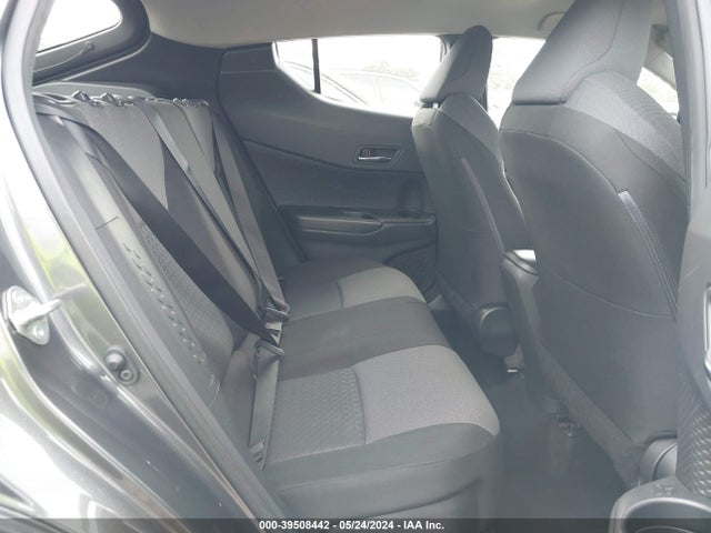 Toyota C-HR LE 2020 JTNKHMBX7L1091006 Image 8