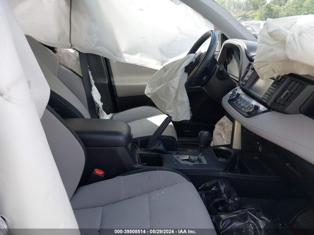 Toyota Rav4 Xle 2018 2T3RFREV0JW848777 Image 5