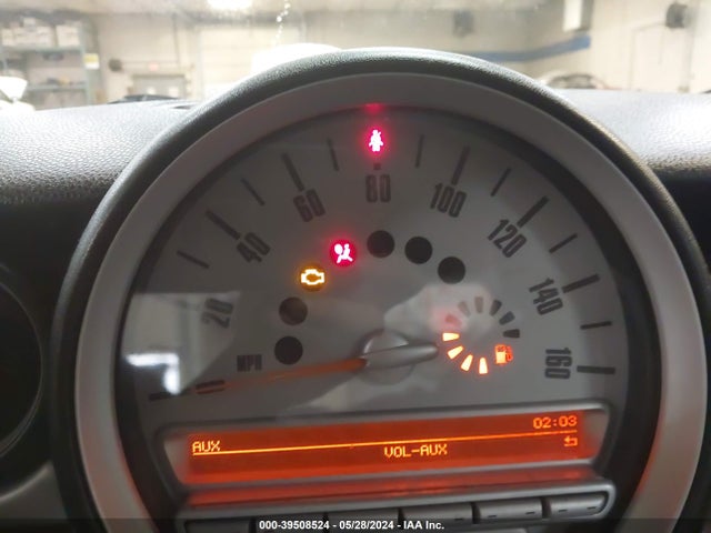 2009 MINI COOPER WMWMF33549TW73293 Photo 6