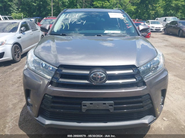 Toyota Highlander Se 2018 5TDJZRFH0JS558750 Image 12