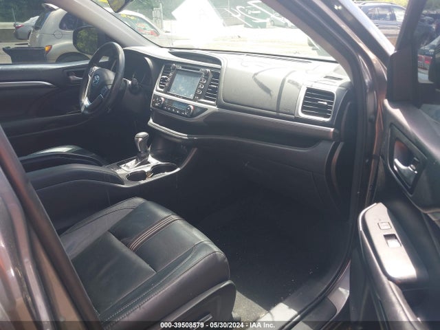 Toyota Highlander Se 2018 5TDJZRFH0JS558750 Image 5