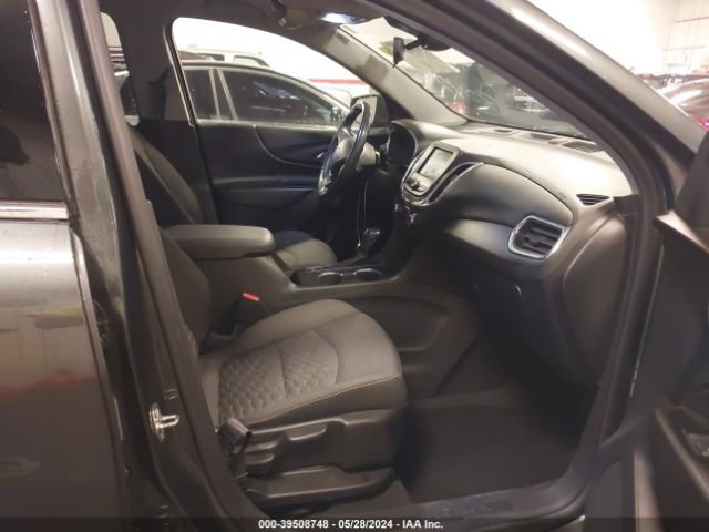 3GNAXJEV1KS609272 Chevrolet EQUINOX LT