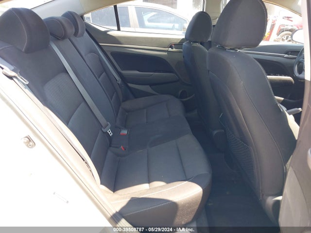 Hyundai Elantra Value Edition 2017 5NPD84LF6HH176549 Image 8