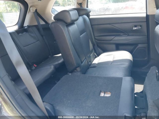 JA4AD3A31GZ020695 Mitsubishi Outlander Sel