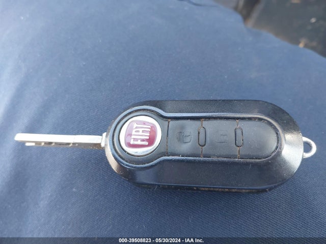 2012 FIAT 500 3C3CFFAR4CT103042 Photo 10