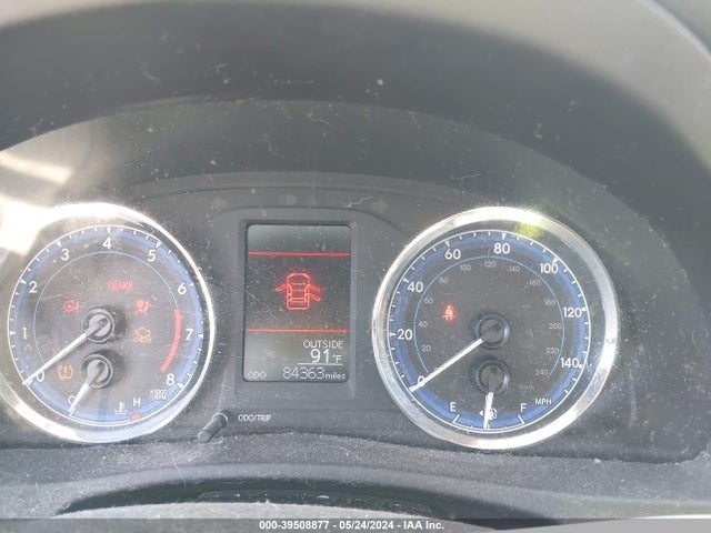 Toyota COROLLA LE 2018 5YFBURHE5JP837819 Image 7