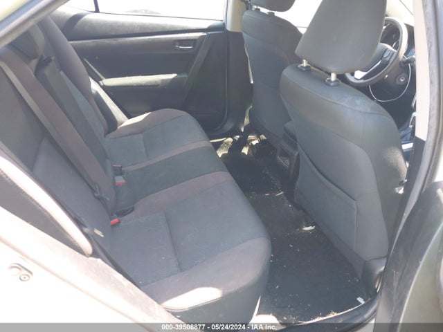 Toyota COROLLA LE 2018 5YFBURHE5JP837819 Image 8