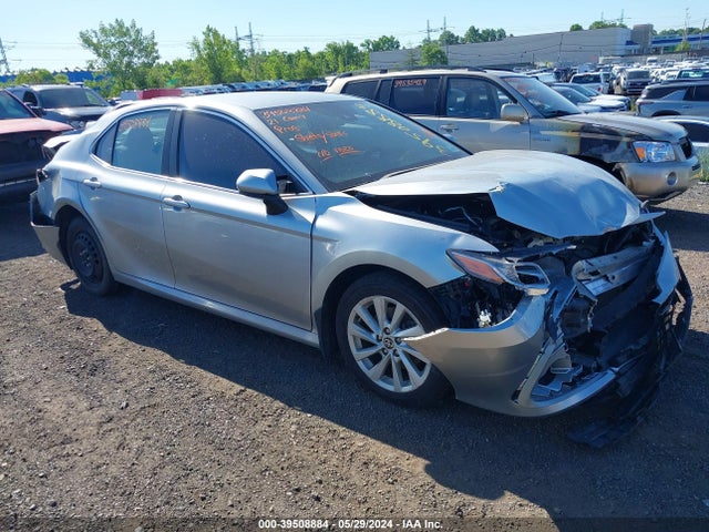 Toyota CAMRY LE 2021 4T1C11AKXMU408127 main image