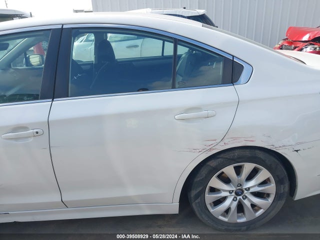 4S3BNAB66H3027828 Subaru Legacy 2.5i