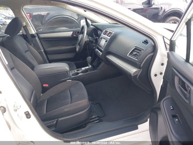 4S3BNAB66H3027828 Subaru Legacy 2.5i