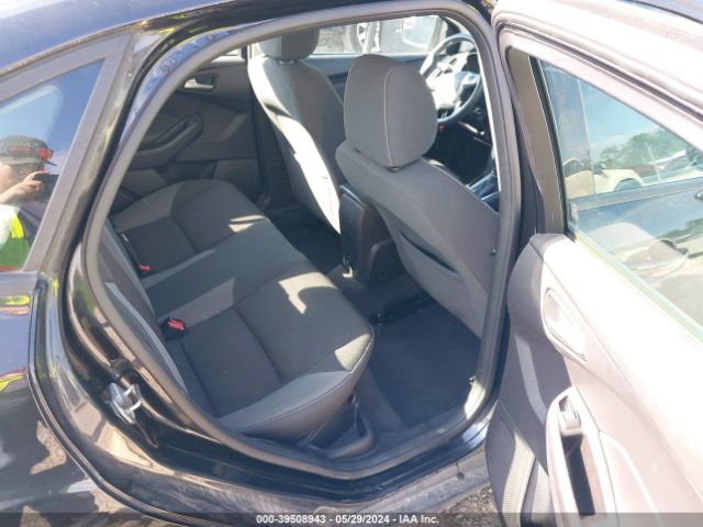 1FADP3F28EL405252 Ford FOCUS SE