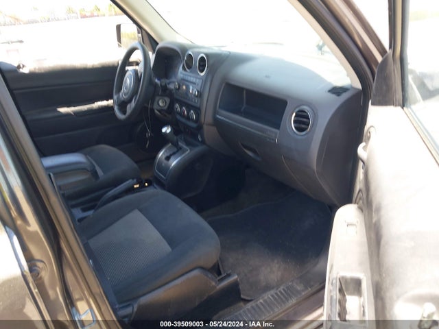 1C4NJPBA4HD145659 Jeep Patriot Sport Fwd