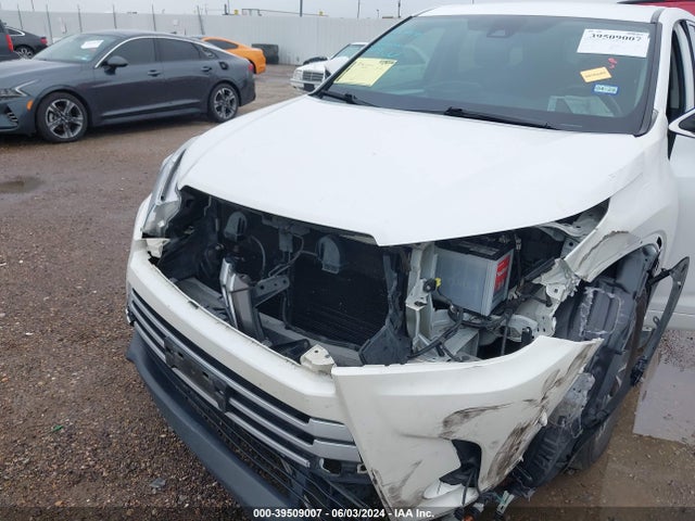 Toyota Highlander Le Plus 2017 5TDZZRFH0HS226627 Image 6