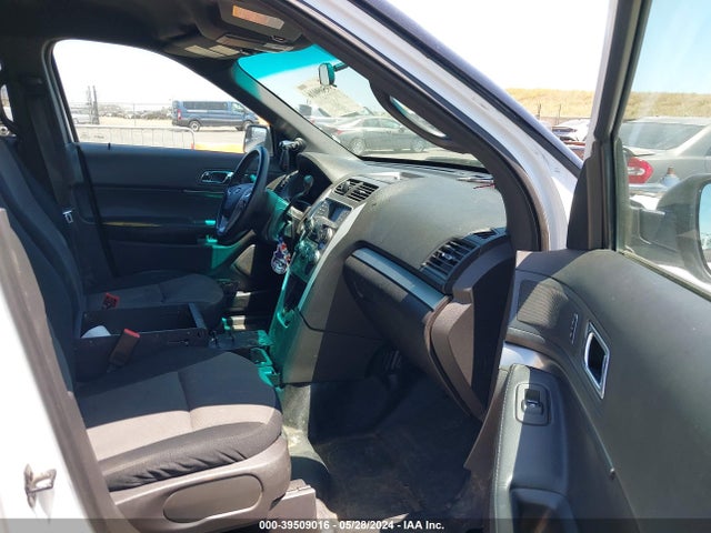 Ford Utility Police Interceptor 2014 1FM5K8AR1EGA60388 Image 5