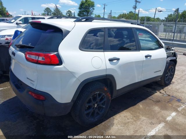 1C4PJMABXGW154676 Jeep Cherokee Sport