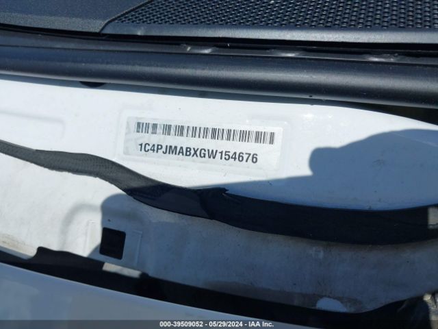 1C4PJMABXGW154676 Jeep Cherokee Sport